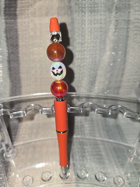 white pumpkin pen