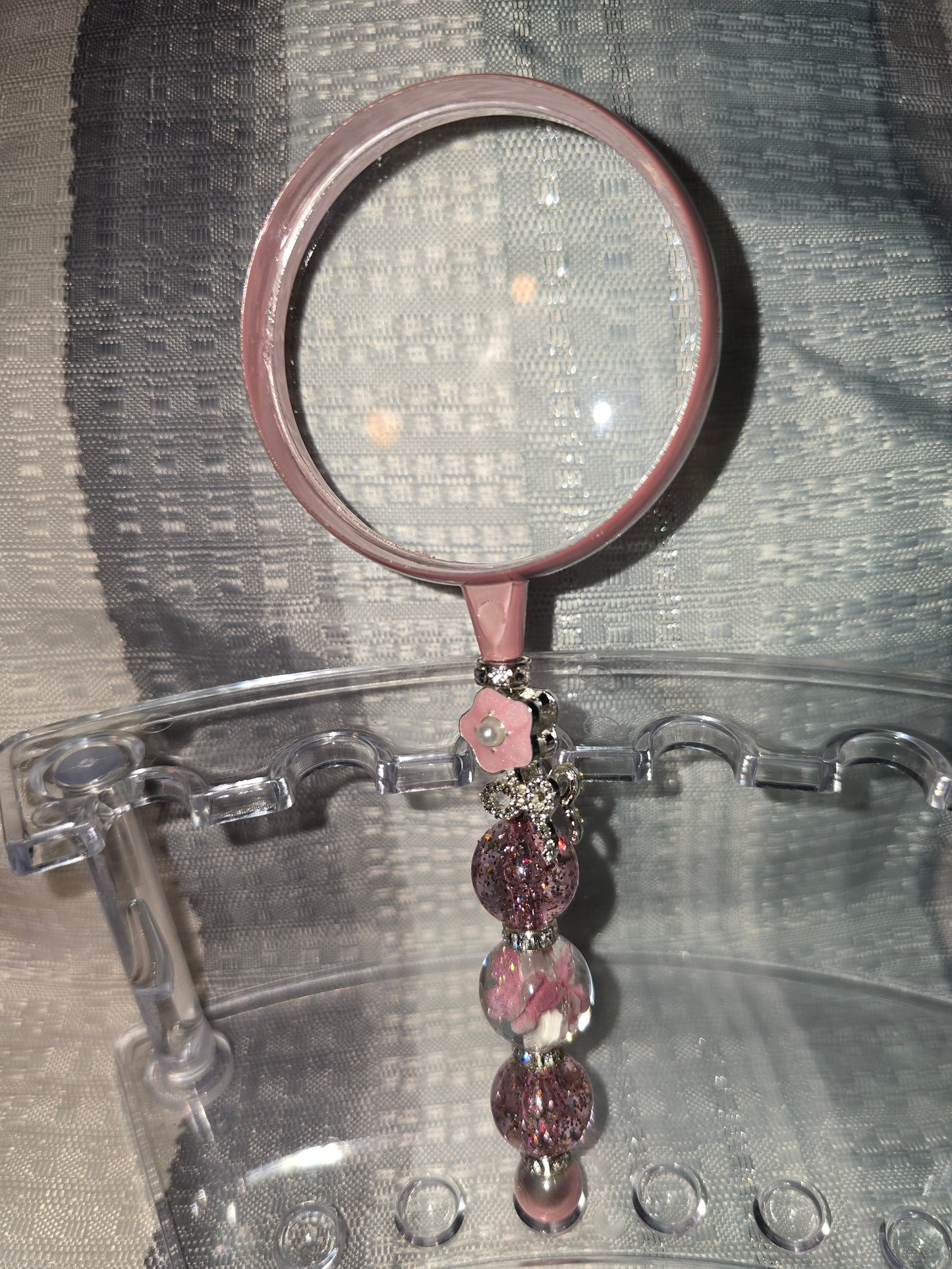Daisy Magnifying Glass